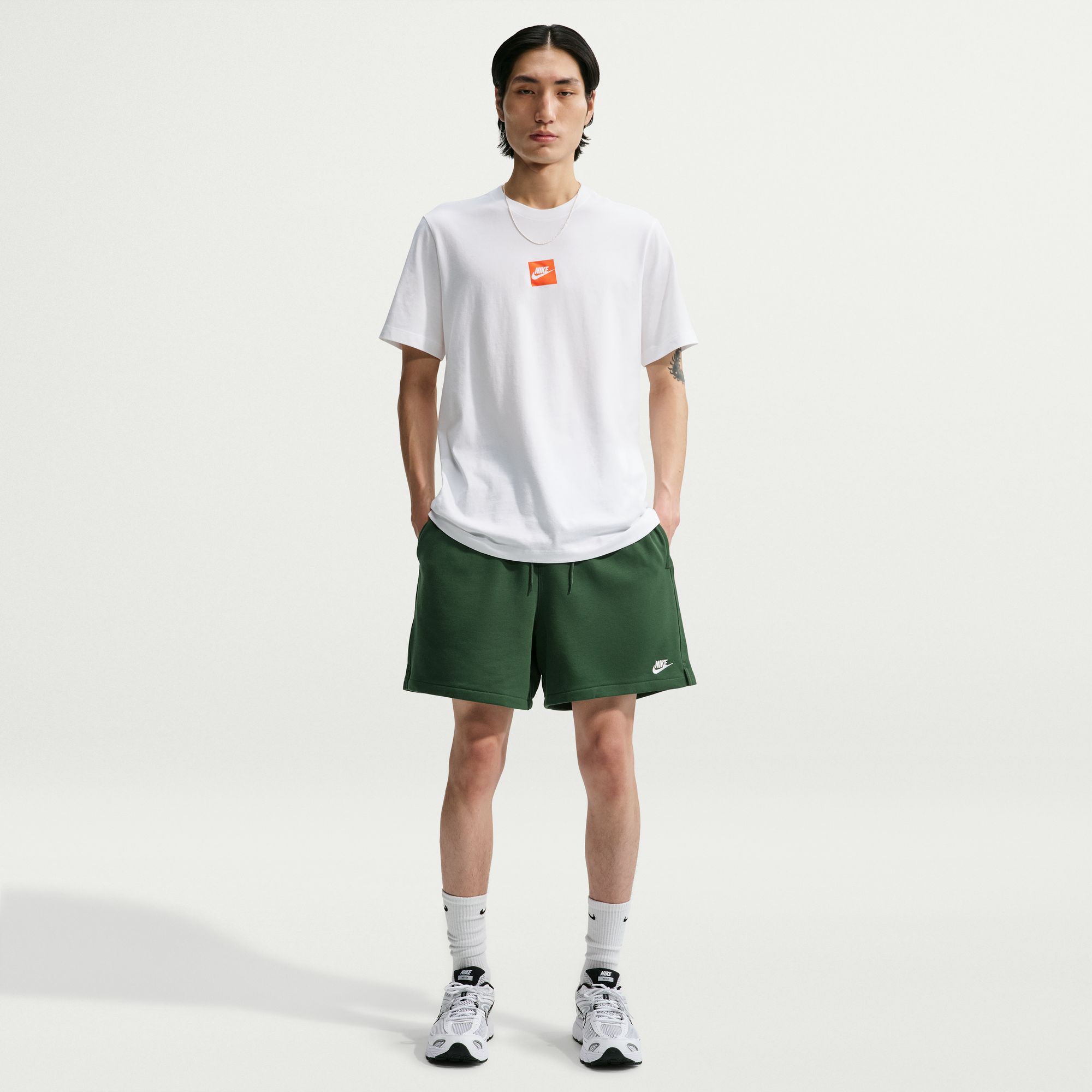 NIKE M NK CLUB FLOW FT SHORT FIR/FIR/WHITE