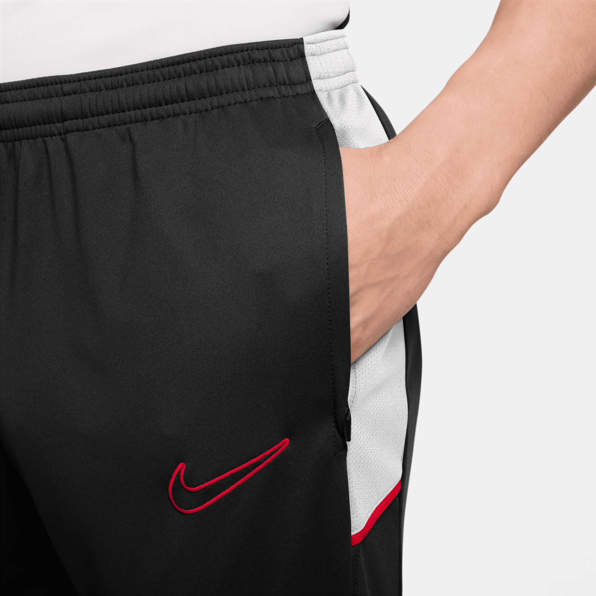 NIKE M NK DF ACD25 PANT KPZ BR BLACK/WHITE/BRIGHT CRIMSON – Bild 3