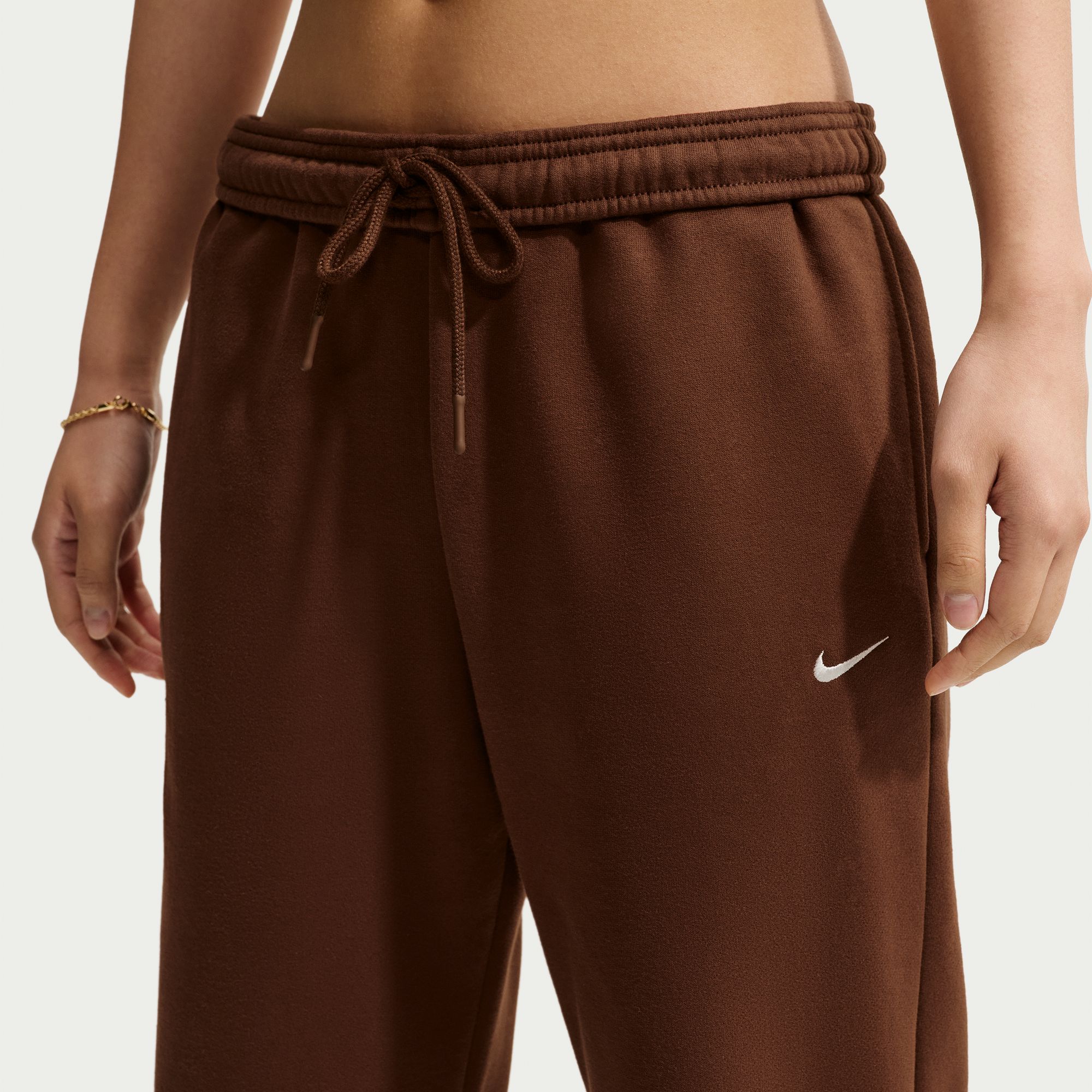 NIKE W NK STDO FLC MW MR STD OH PNT CACAO WOW/SAIL – Bild 7