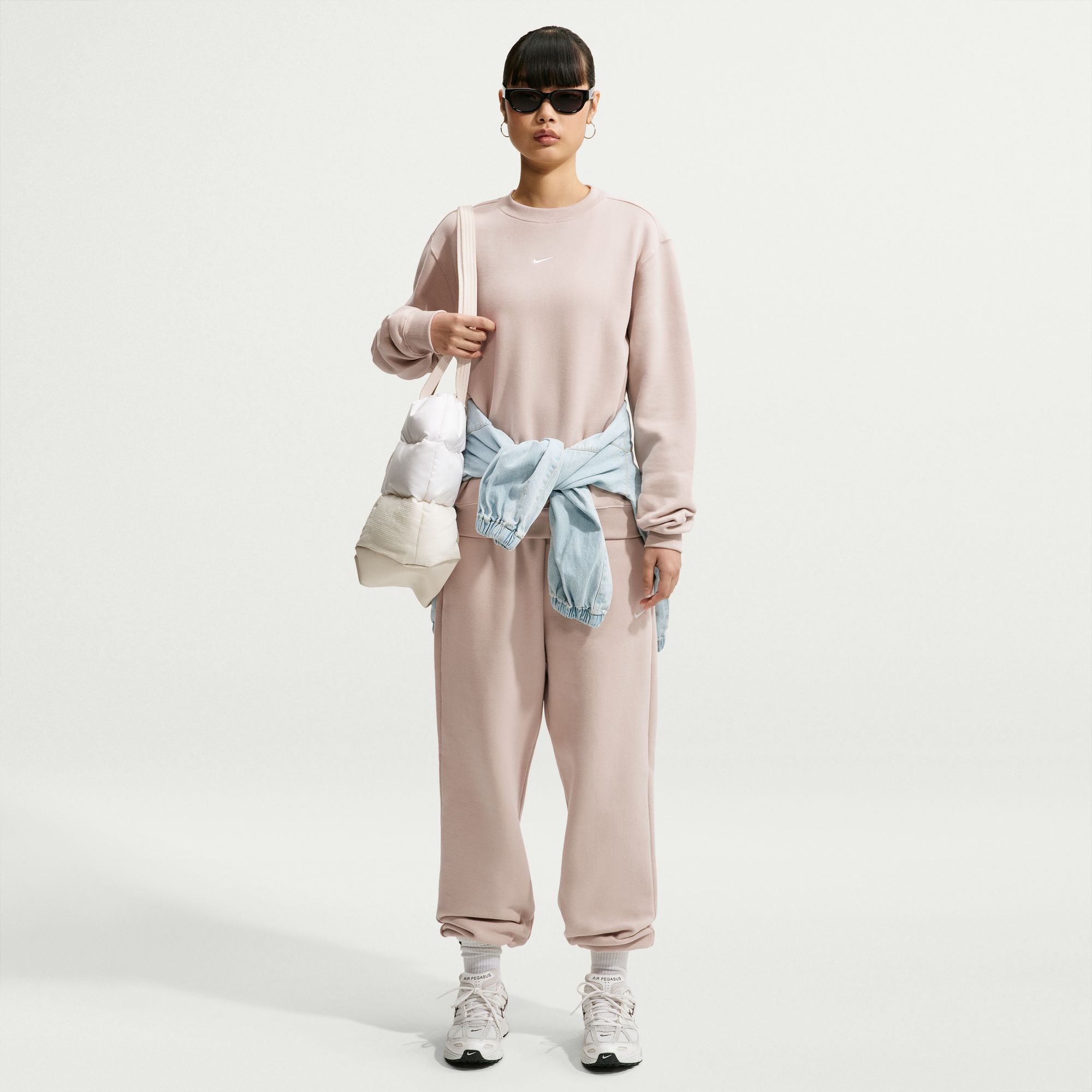 NIKE W NK STDO FLC MW STD CREW CREAM II/SAIL
