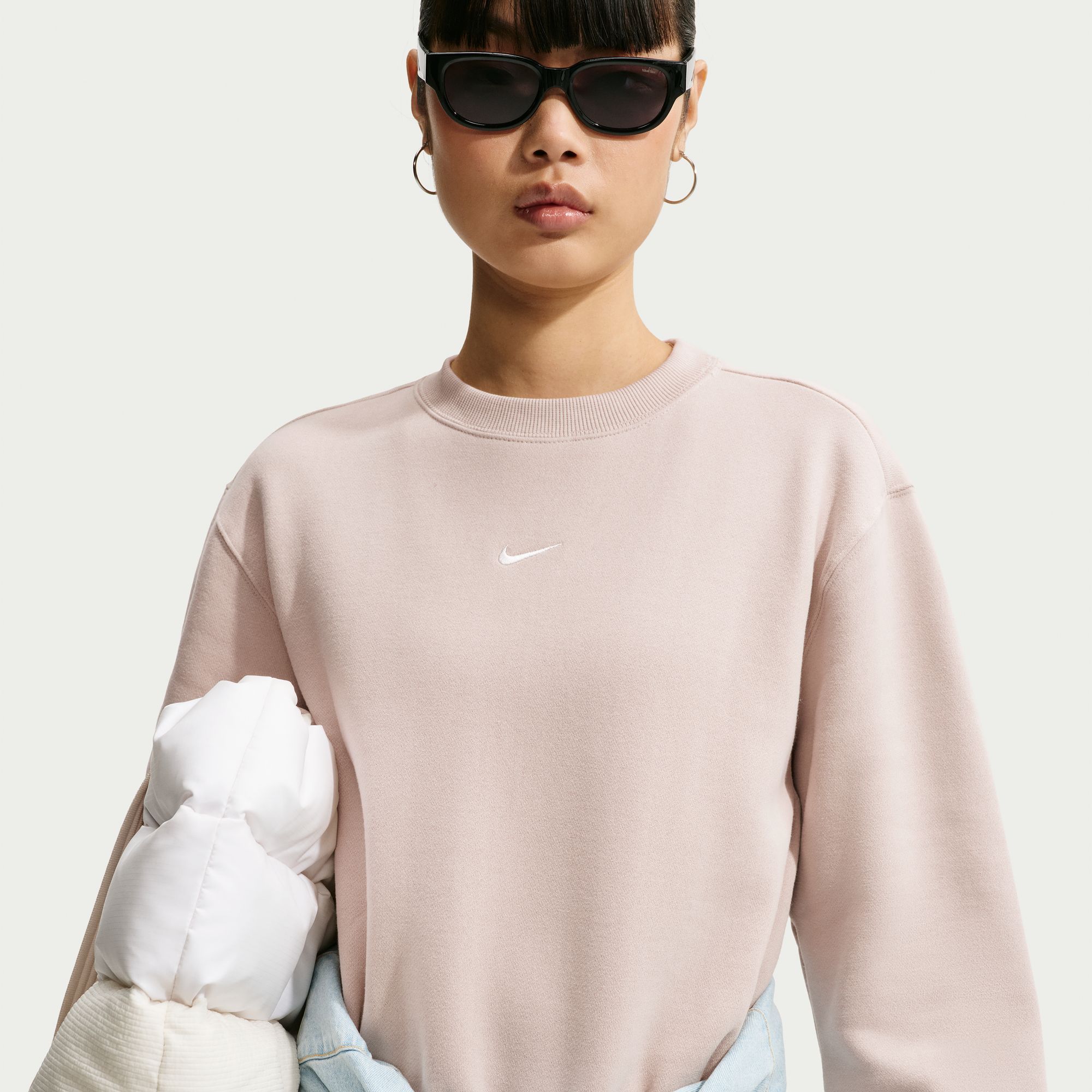 NIKE W NK STDO FLC MW STD CREW CREAM II/SAIL – Bild 6