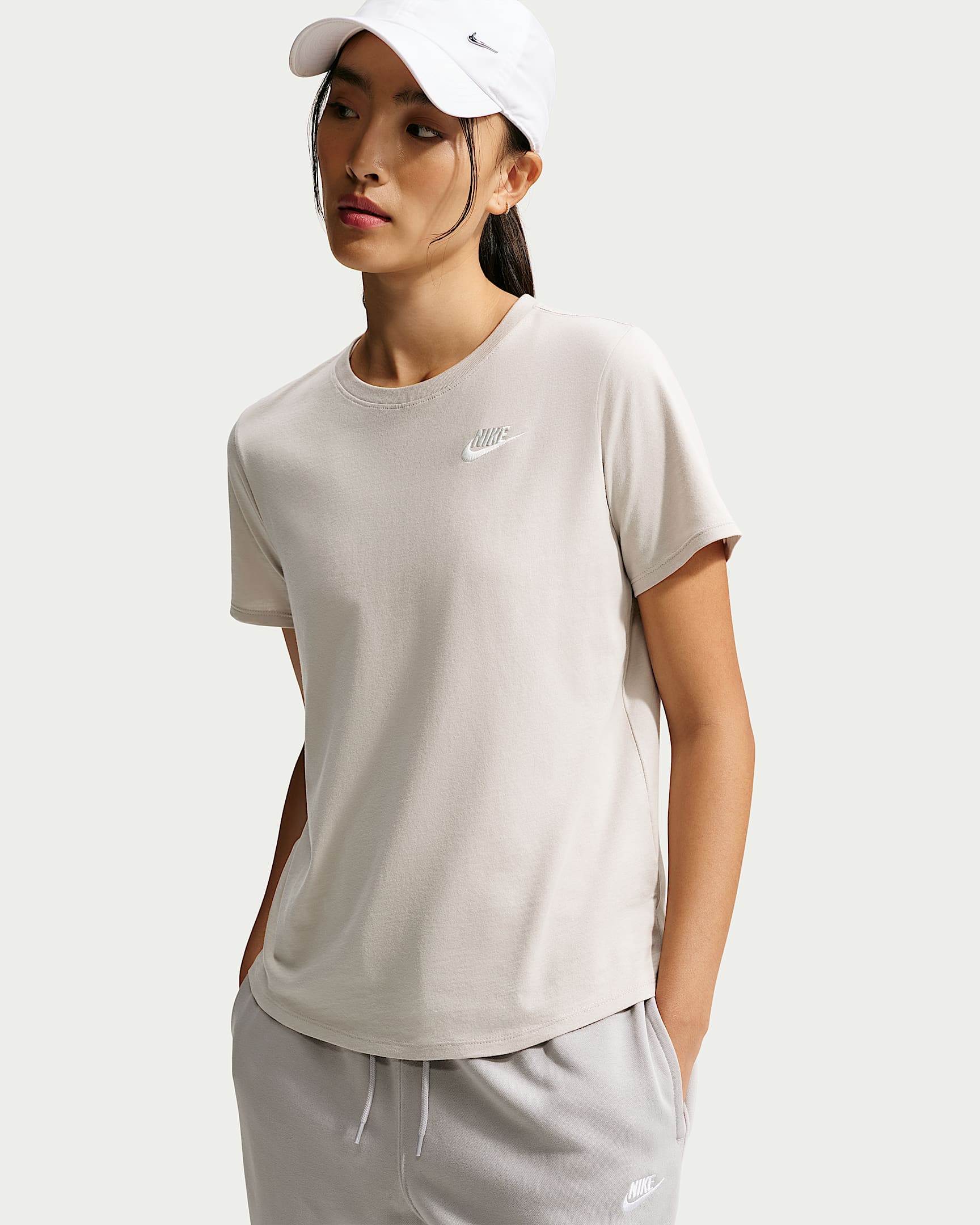 NIKE W NSW CLUB SS TEE CREAM II