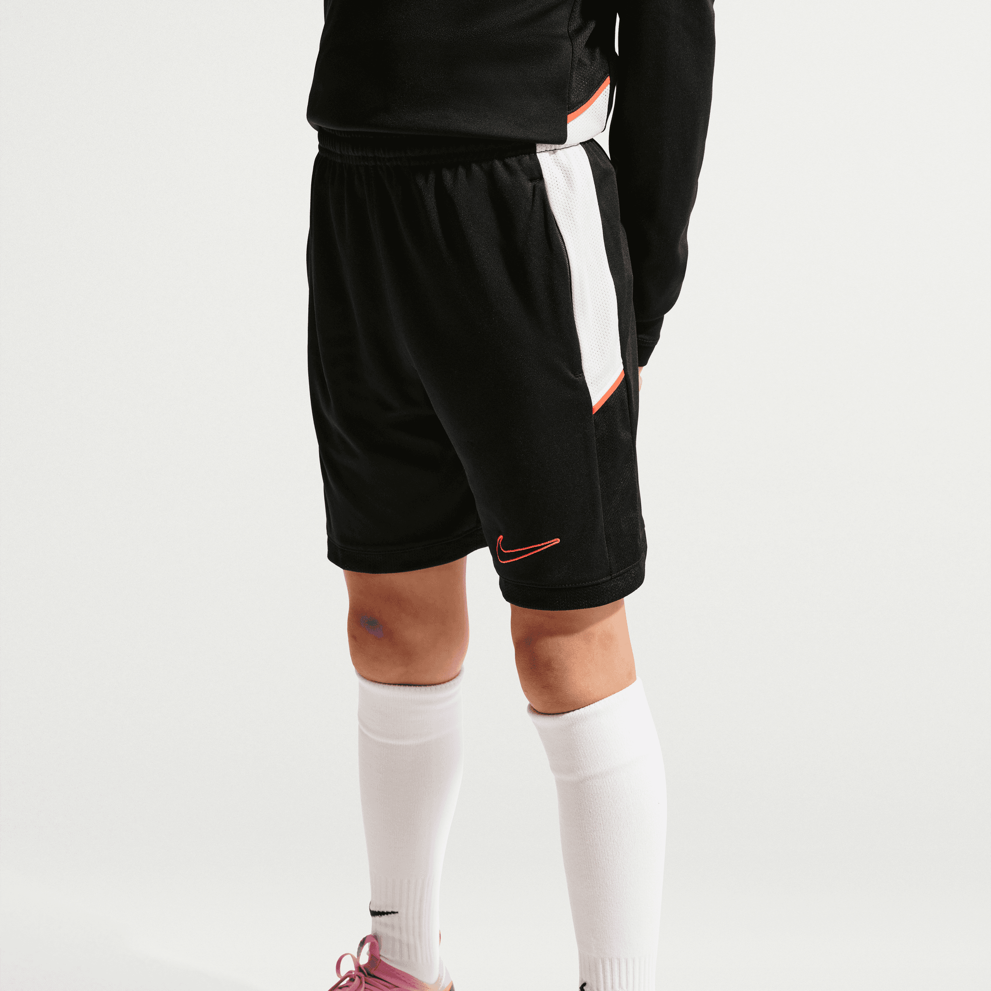 NIKE K NK DF ACD25 SHORT KP 7IN -PD BLACK/WHITE/BRIGHT CRIMSON – Bild 5