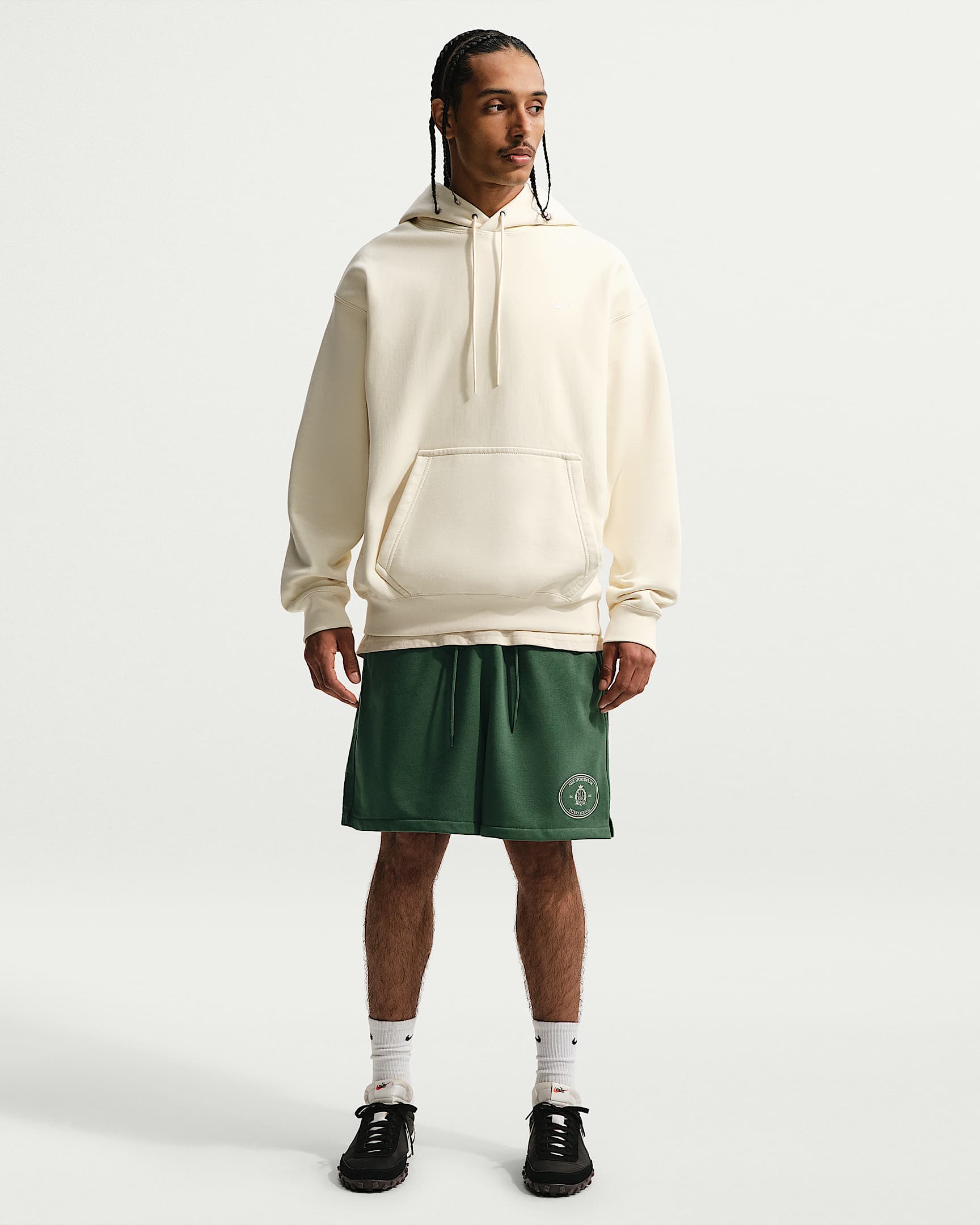 NIKE M NK CLUB FT FLOW SHORT NCC FIR/SANDDRIFT