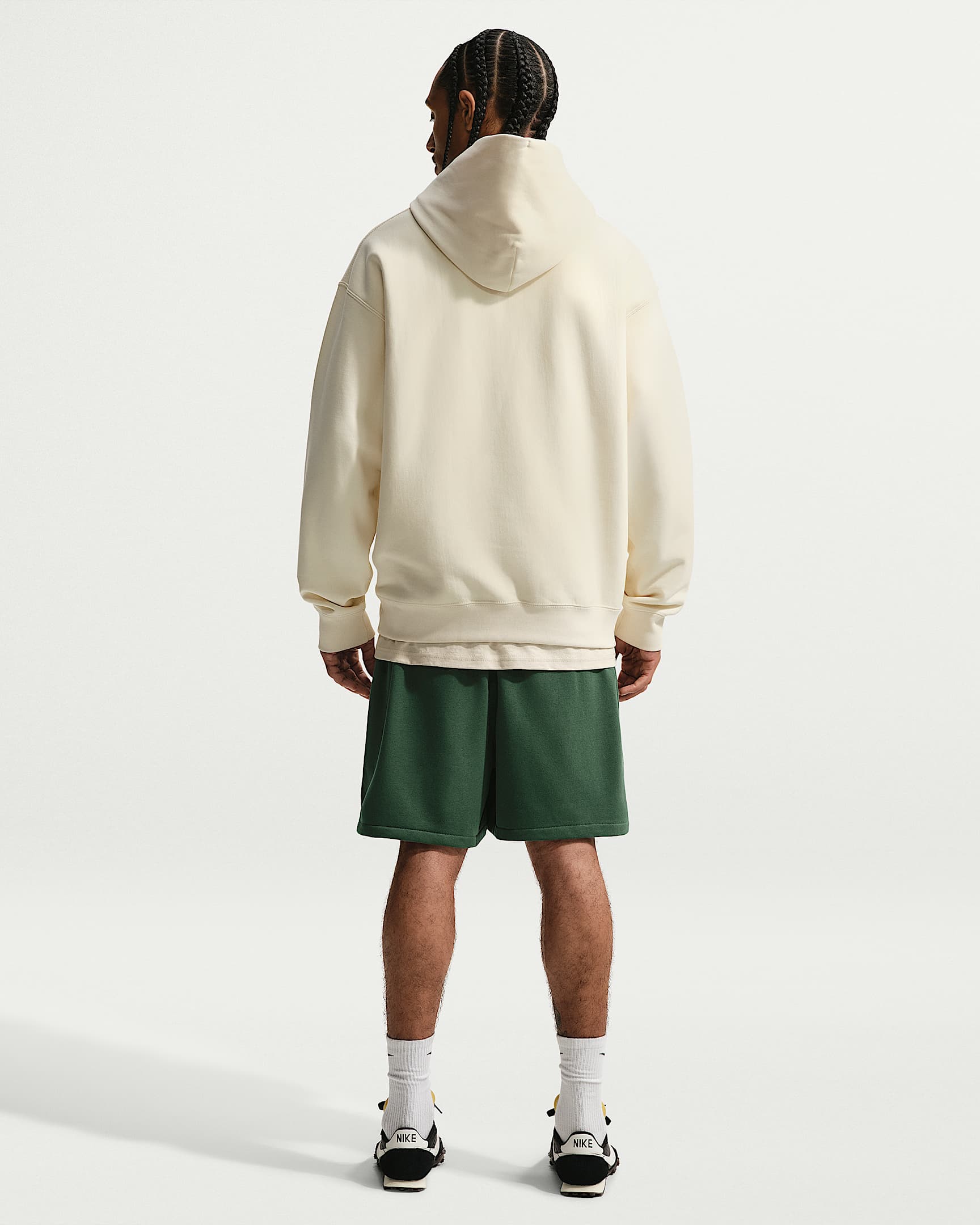 NIKE M NK CLUB FT FLOW SHORT NCC FIR/SANDDRIFT – Bild 5