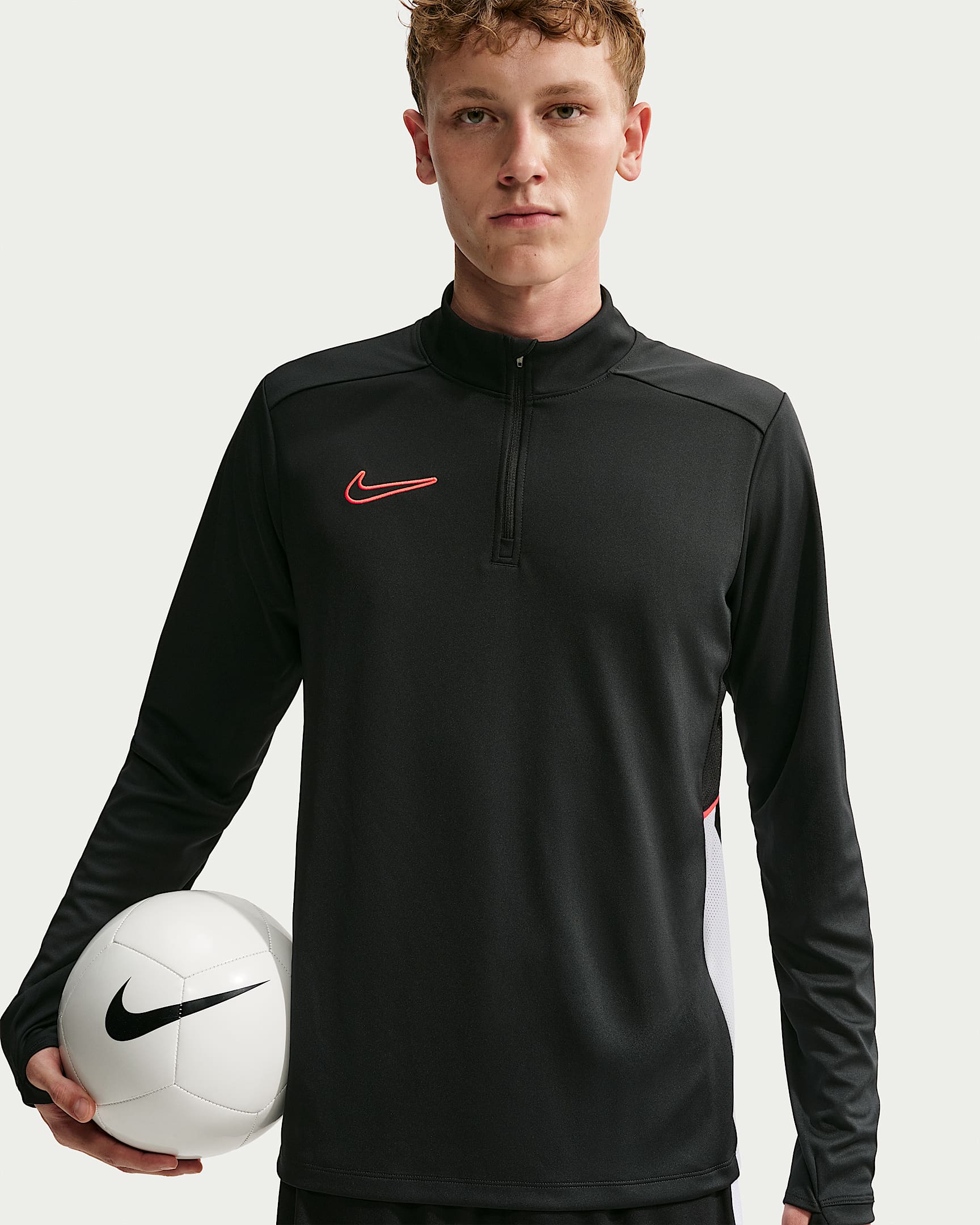 NIKE M NK DF ACD25 DRIL TOP BR BLACK/WHITE/BRIGHT CRIMSON