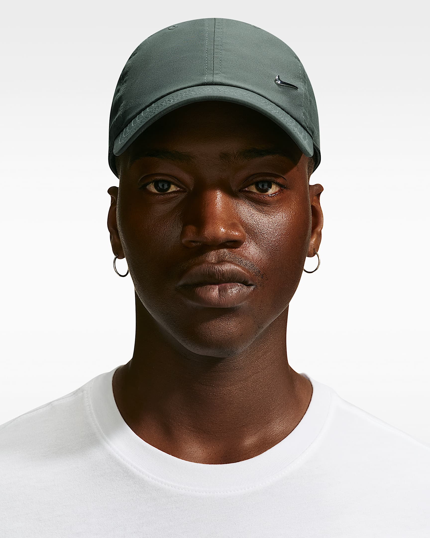 NIKE U NK DF CLUB CAP U CB MTSWSH L CAMO GREEN/METALLIC SILVER – Bild 3
