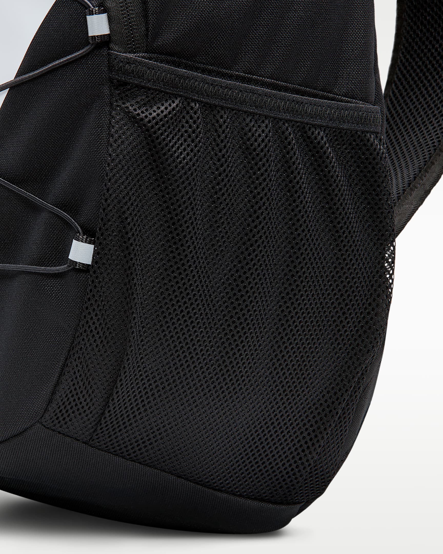 NIKE NIKE HERITAGE SWEEP BACKPACK BLACK/BLACK/WHITE – Bild 5