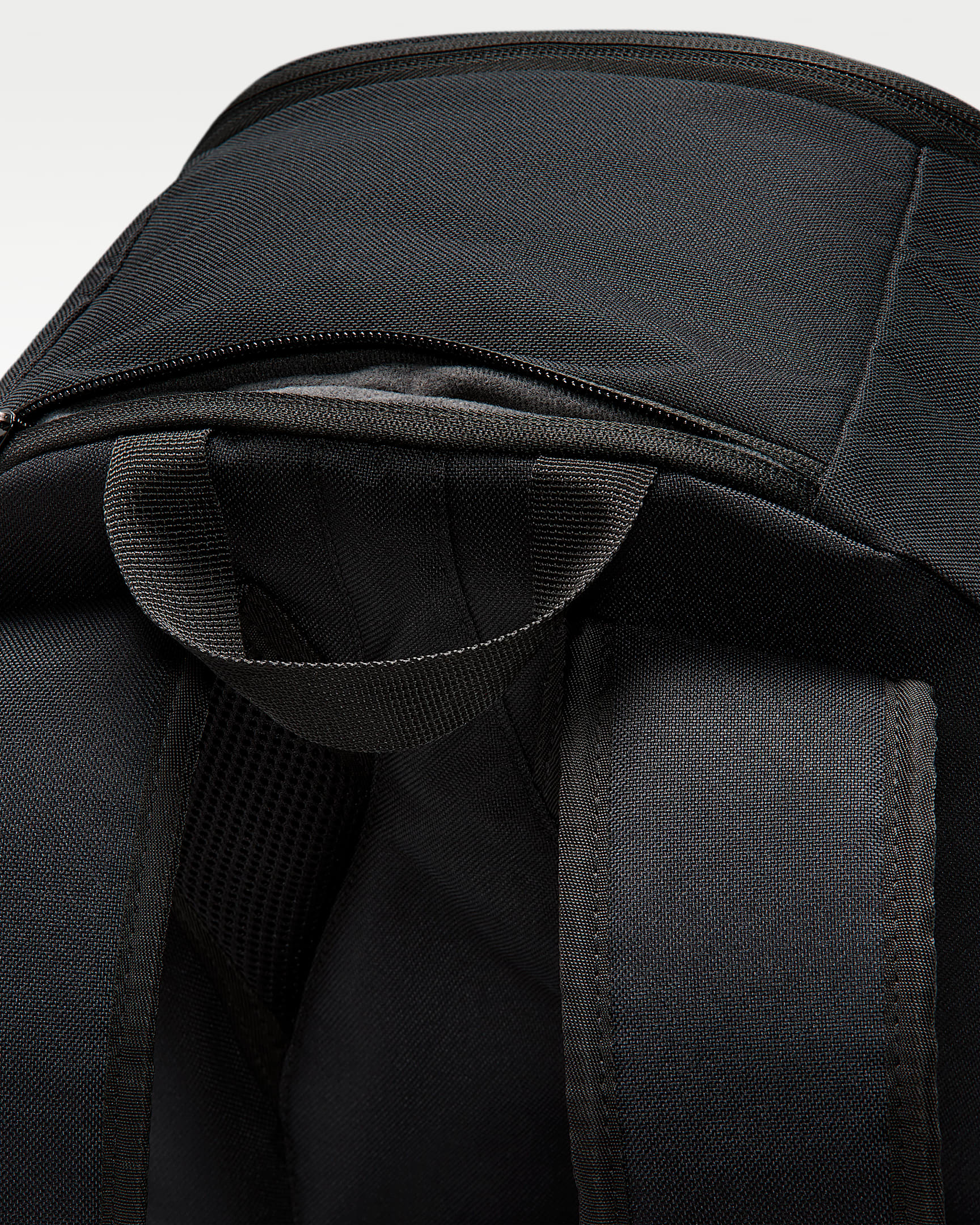 NIKE NIKE HERITAGE SWEEP BACKPACK BLACK/BLACK/WHITE – Bild 6