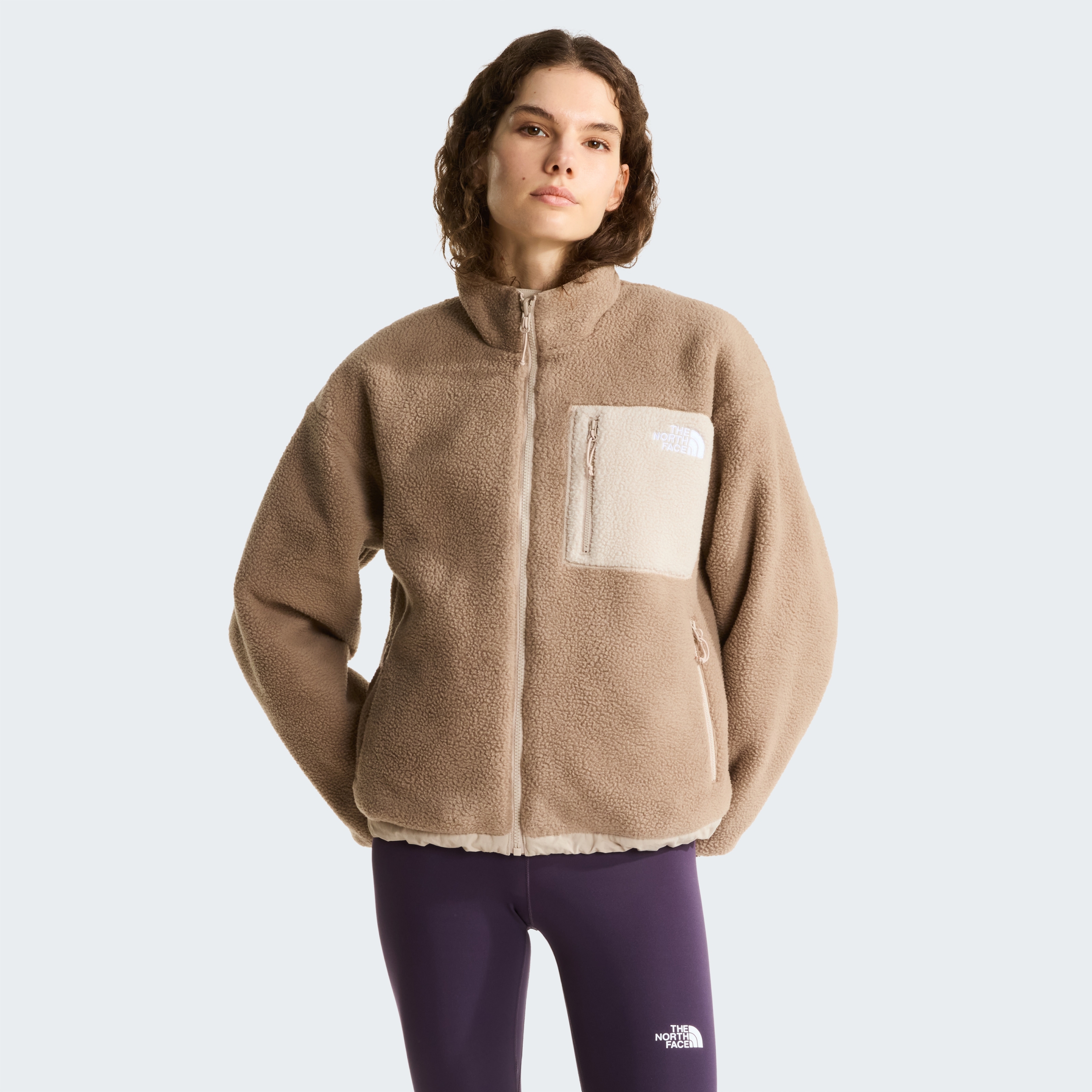 THE NORTH FACE W YUMIORI REVERSIBLE JACKET TIMELESS TAUPE/GARNET – Bild 5