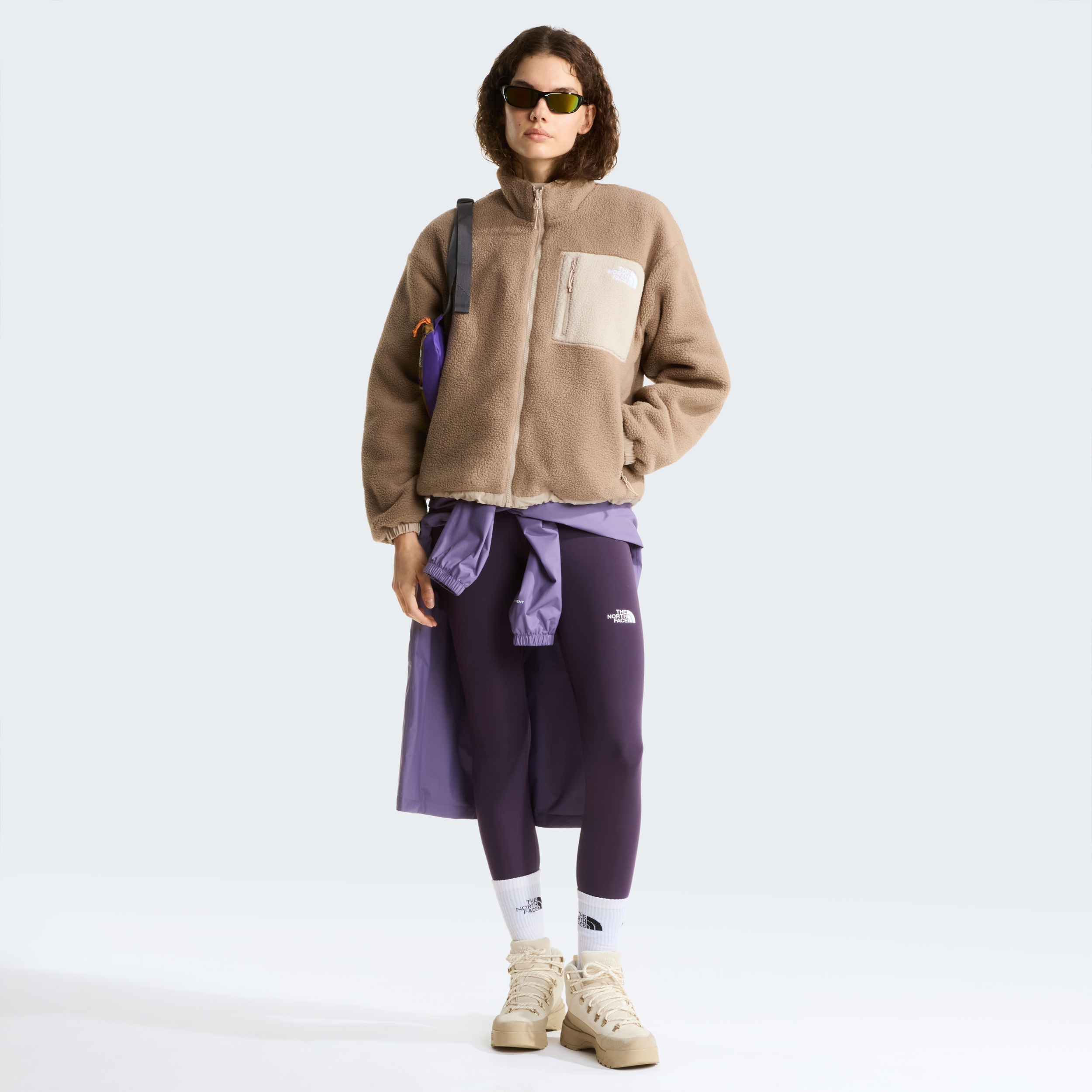 THE NORTH FACE W YUMIORI REVERSIBLE JACKET TIMELESS TAUPE/GARNET – Bild 6